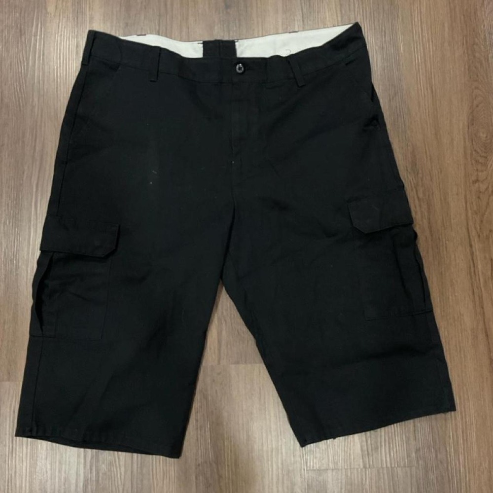 Red Kap black cargo shorts